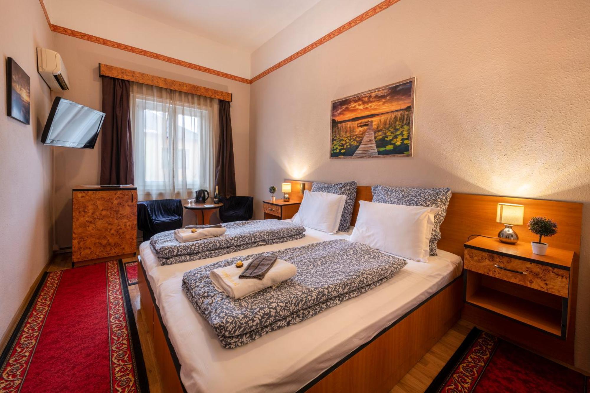 Hotel Kristal Gellert Hill Budapest Exterior photo